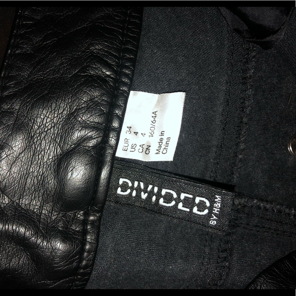 LEATHER SHORTS - Picture 3 of 3
